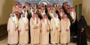 وزير التعليم يلتقي قيادات جامعة الملك فيصل الأكاديمية والإدارية ويكرّم رئيسها السابق - زاجل الإخباري
