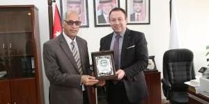 حقوق الزيتونة" تستقبل وفدًا أكاديميًا من جامعة بسكرة الجزائرية" - زاجل الإخباري
