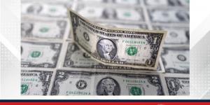 الدولار يتراجع إلى أدنى مستوى في 6 أسابيع متأثرا بالحرب التجارية - زاجل الإخباري