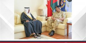 القائد العام لقوة دفاع البحرين يستقبل الشيخ محمد بن عطية الله آل خليفة - زاجل الإخباري
