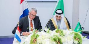 428 مليون ريال شراكة سعودية هولندية لتوطين الابتكارات الزراعية والمائية - زاجل الإخباري