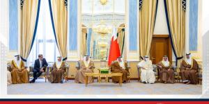 سمو ولي العهد رئيس مجلس الوزراء: ما تحقق ضمن مسيرة الإنجازات والنجاحات الوطنية قائمٌ على الروح الوطنية والجهود المتفانية والتعاون البنّاء والمشترك الذي يسهم في تنفيذ الخطط والبرامج التنموية وتحقيق الرؤى والتطلعات الطموحة - زاجل الإخباري