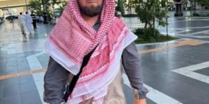 الشماغ.. تجربة ضيوف الرحمن للزي السعودي - زاجل الإخباري