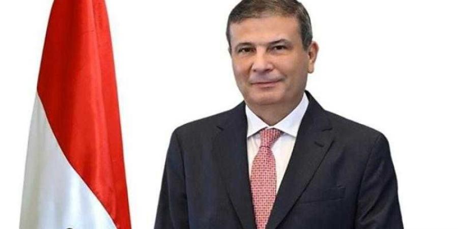 وزير الزراعة إصدار (1111) ترخيص تشغيل لكافة أنشطة ومشروعات الثروة الحيوانية والداجنة والعلفية - زاجل الإخباري
