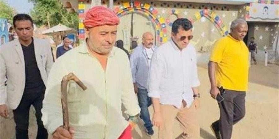 وزير الرياضة يتفقد مركز شباب غرب سهيل في مستهل جولة تفقدية للمنشآت الشبابية والرياضية بأسوان - زاجل الإخباري