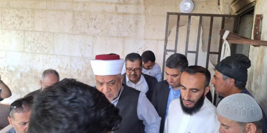 وزير الأوقاف يعزي بوفاة 4 أشقاء في حريق سكن تابع لأحد المساجد في عمان - صور وفيديو - زاجل الإخباري