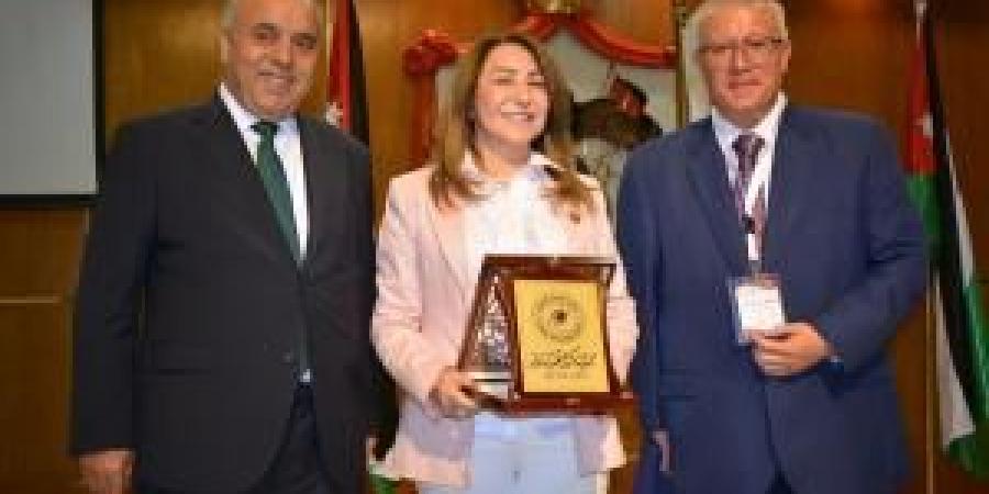 تكريم عمان الاهلية بحفل الأولمبياد العالمي لجمعية المواهب العلمية الثقافية - زاجل الإخباري