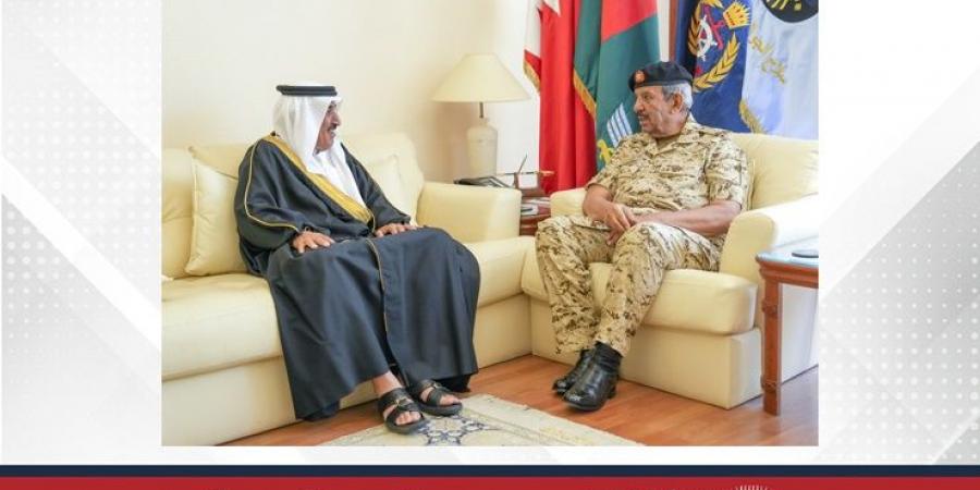 القائد العام لقوة دفاع البحرين يستقبل الشيخ محمد بن عطية الله آل خليفة - زاجل الإخباري