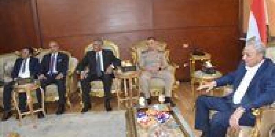 محافظ الغربية يستقبل المهنئين بعيد الأضحى المبارك - زاجل الإخباري
