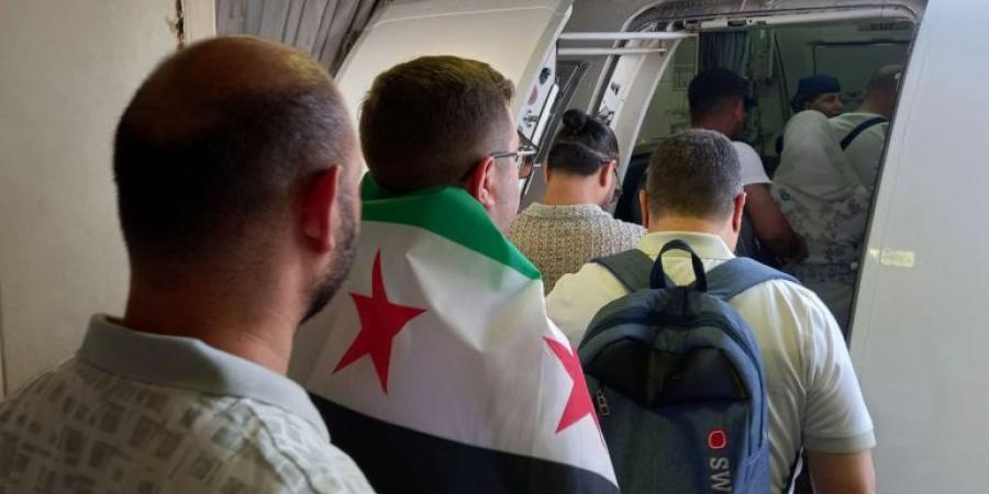 أول طائرة للخطوط السورية تهبط في إسطنبول منذ 12 عاما - زاجل الإخباري