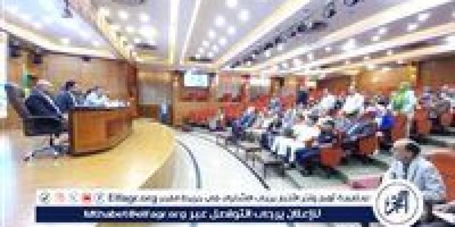 محافظ الدقهلية يعقد اجتماعًا موسعًا لمتابعة الاستعدادات النهائية لامتحانات الثانوية العامة - زاجل الإخباري