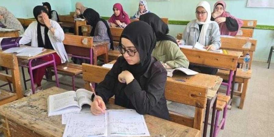 وزارة التربية والتعليم تعلن تقرير غرفة العمليات في ثاني أيام امتحانات الثانوية العامة - زاجل الإخباري