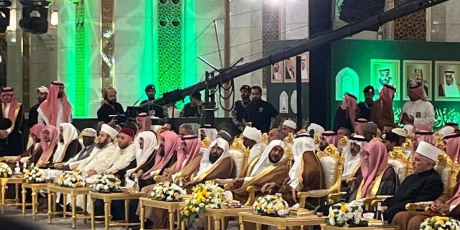 الأمير سعود بن مشعل يكرم الفائزين بمسابقة الملك عبدالعزيز الدولية للقرآن الكريم في دورتها الـ45 - زاجل الإخباري