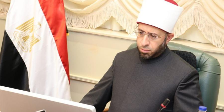 وزير الأوقاف يستقبل رئيسي صندوق التنمية الحضرية وهيئة الأوقاف لبحث الملفات المشتركة - زاجل الإخباري