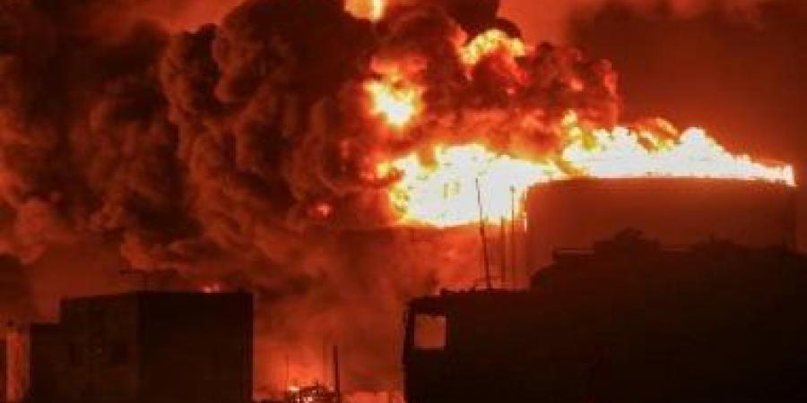الصحة اليمنية: ارتفاع عدد ضحايا القصف الإسرائيلي على صنعاء لـ6 قتلى و86 جريحا - زاجل الإخباري
