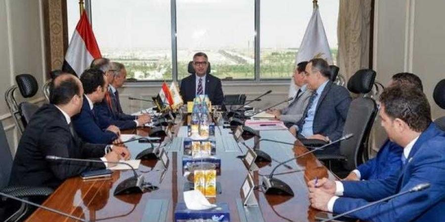 وزير التموين يعقد اجتماعًا لمتابعة جهود الوزارة في مواجهة حالات الغش التجاري وحماية حقوق المستهلكين - زاجل الإخباري