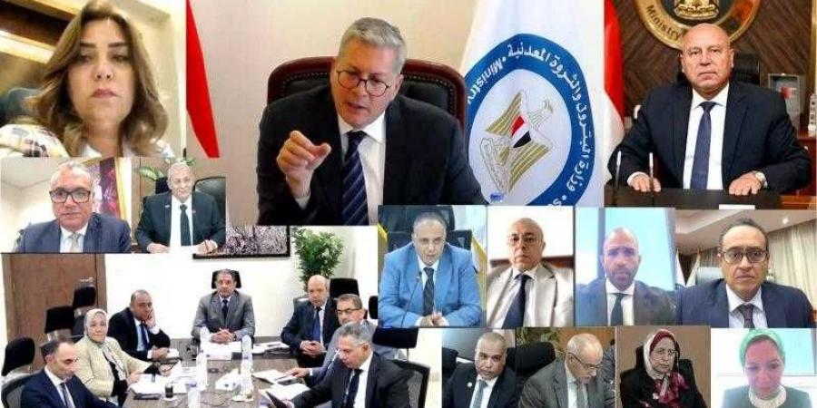 وزير البترول: شركات توزيع المنتجات البترولية الوطنية تلعب دوراً أساسياً في تلبية احتياجات المواطن - زاجل الإخباري