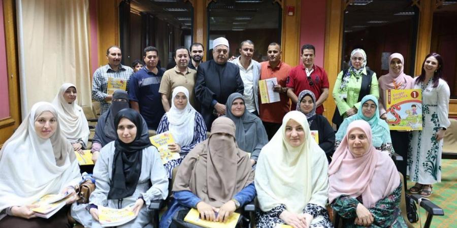وكيل الأزهر يتفقد برنامج تدريب معلمي اللغة الإنجليزية على مهارات النطق«Jolly Phonics» - زاجل الإخباري