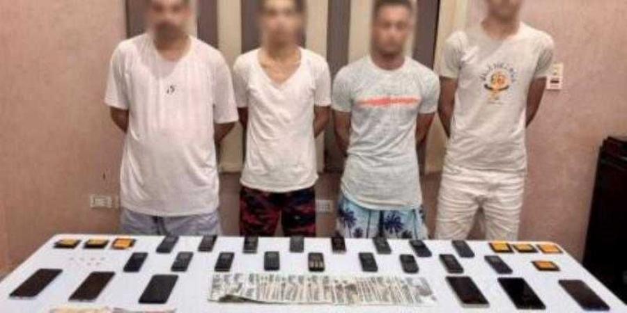 ضبط 4 عناصر جنائية بالمنيا تخصص نشاطهم الإجرامى فى النصب والإحتيال على المواطنين والإستيلاء على أموالهم - زاجل الإخباري