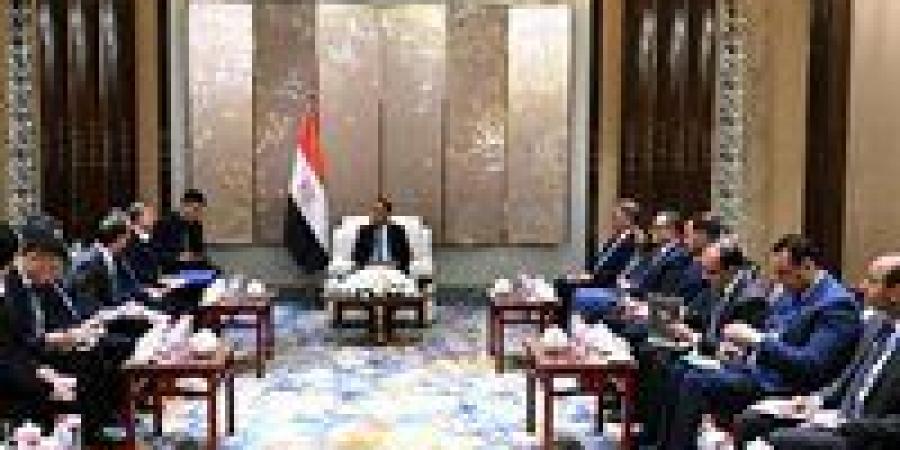 عاجل- خلال زيارته للصين للمشاركة في قمة "منظمة شنغهاي للتعاون بلس رئيس الوزراء يلتقي رئيس شركة هندسة الطاقة الصينية - زاجل الإخباري