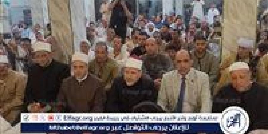وكيل أوقاف أسيوط يؤدي صلاة الجمعة بمسجد الجلاب بقرية درنكة - زاجل الإخباري