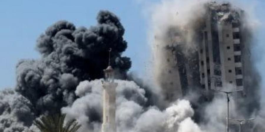 حكومة غزة: قصف إسرائيل للأبراج السكنية تهجير قسرى وجريمة حرب - زاجل الإخباري