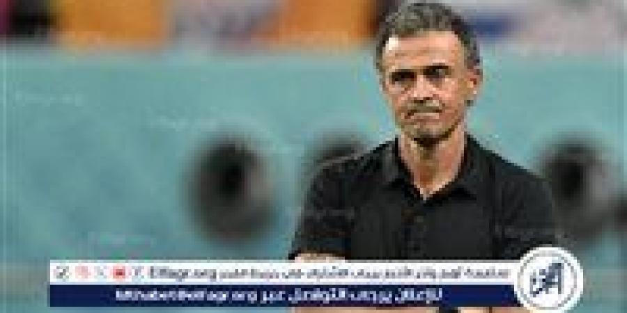 إصابة خطيرة لمدرب باريس سان جيرمان بعد سقوطه من دراجته - زاجل الإخباري