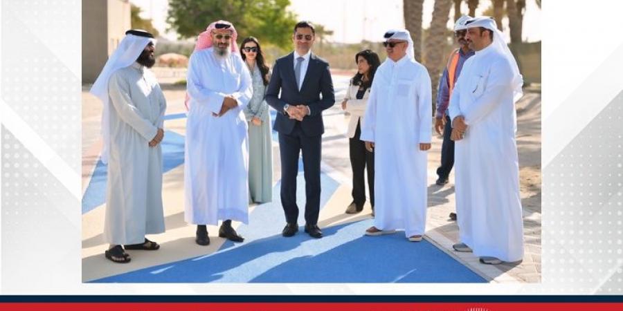 وزير شؤون البلديات والزراعة يطلع ميدانياً على مشروع تطوير ممشى الرفاع بالمحافظة الجنوبية - زاجل الإخباري