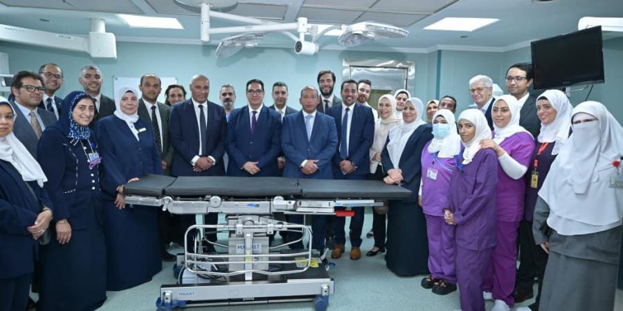 رئيس جامعة القاهرة: يؤكد عن كامل اعتزازه وتقديره لما تحقق من إنجازات بمستشفى الطوارئ - زاجل الإخباري