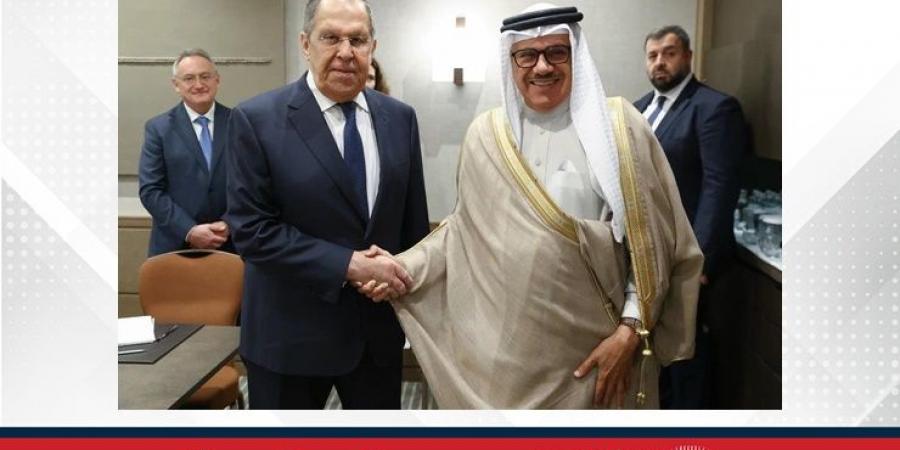 وزير الخارجية يجتمع مع وزير الخارجية في روسيا الاتحادية - زاجل الإخباري