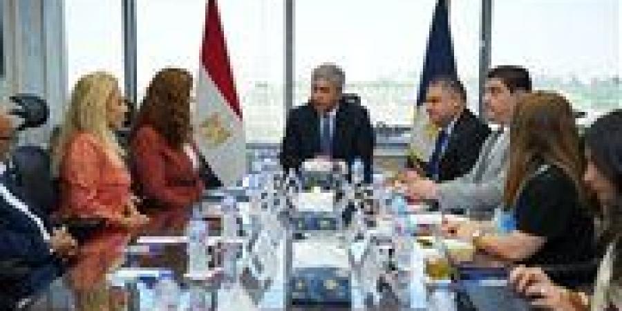 وزير السياحة والآثار يستقبل عضو مجلس إدارة الروتاري الدولي وممثلين عن الروتاري الدولي والمصري لبحث سبل التعاون في الترويج السياحي لمصر - زاجل الإخباري