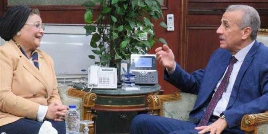نائب وزير الصحة تبحث مع رئيس المركزي للتعبئة والإحصاء التعاون في إعداد مسح الأسرة المصرية - زاجل الإخباري