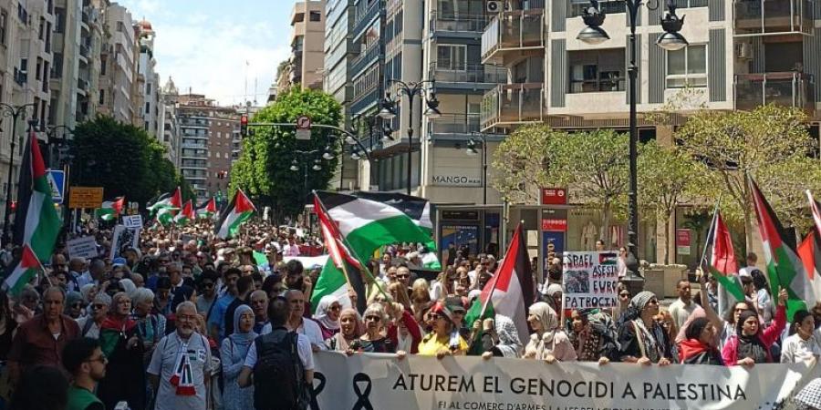 حظر إسبانيا قد يعوق واردات إسرائيل من الأسلحة وتجارتها الخارجية - زاجل الإخباري