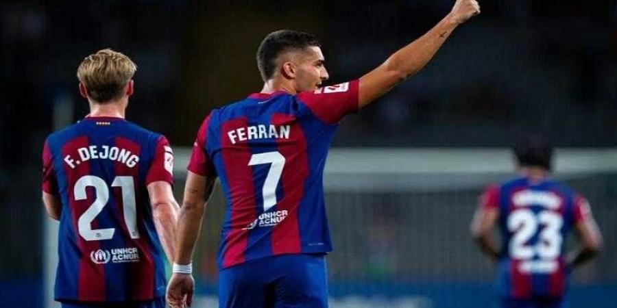 برشلونة يواجه فالنسيا الليلة في الدوري الإسباني - زاجل الإخباري