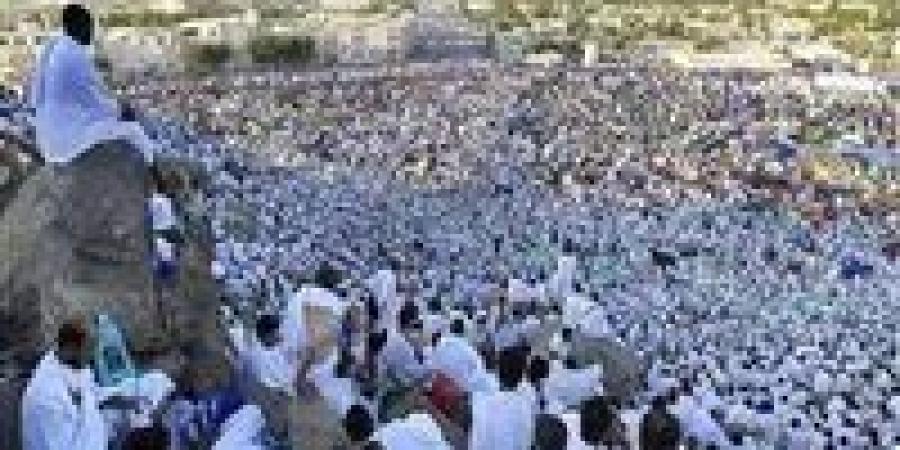 ما عقوبة تنفيذ رحلات حج وعمره مخالفة؟.. القانون يجيب - زاجل الإخباري