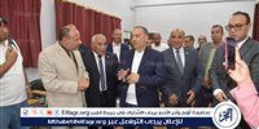 محافظ أسيوط ونائب رئيس جامعة الأزهر يفتتحان استوديو حديثًا لتوثيق المجالس العلمية بكلية اللغة العربية - زاجل الإخباري