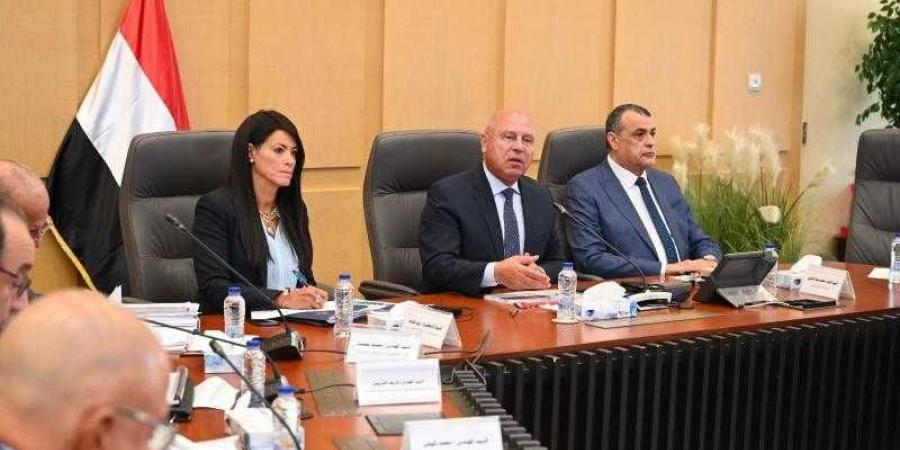 نائب رئيس مجلس الوزراء للتنمية الصناعية يترأس الاجتماع الثلاثين للمجموعة الوزارية للتنمية الصناعية - زاجل الإخباري